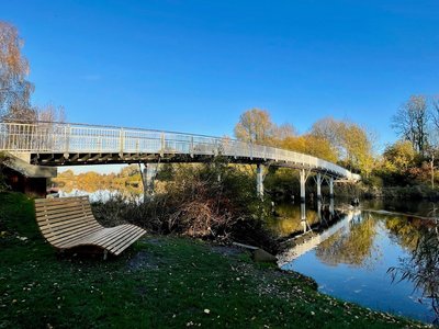 Bild einer Brücke über die Eider nach Nübbel